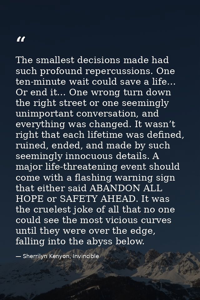 The smallest decisions made had such profound repercussions. One ten-minute wait could save a life… Or end it… One wrong — Sherrilyn Kenyon, Invincible
